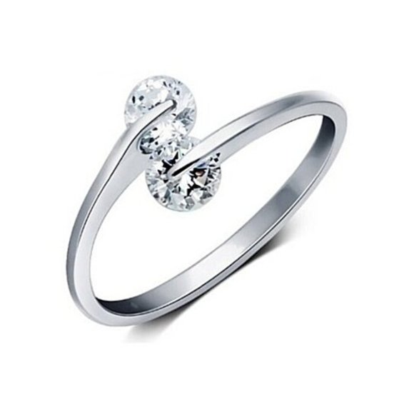 Jewelry - Swarovski Crystal Ring